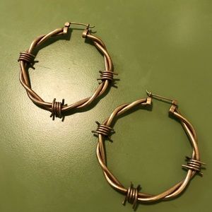Diablo Organics brass barbed wire hoops! 14g